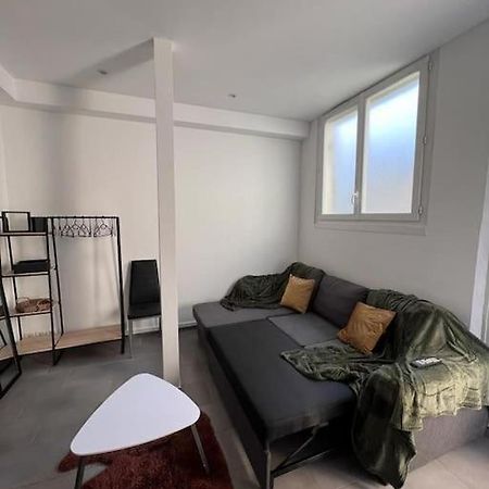 Appartement Idealement Situe Montereau-faut-Yonne Extérieur photo